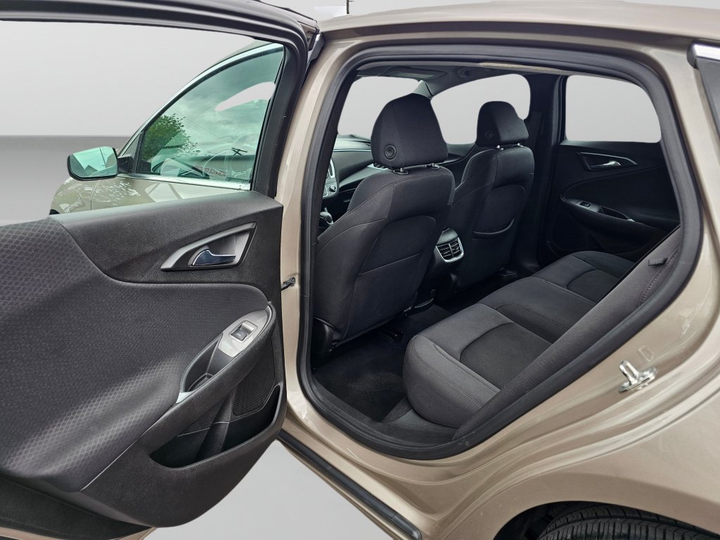 Used 2023 Chevrolet Malibu LT FWD image 45