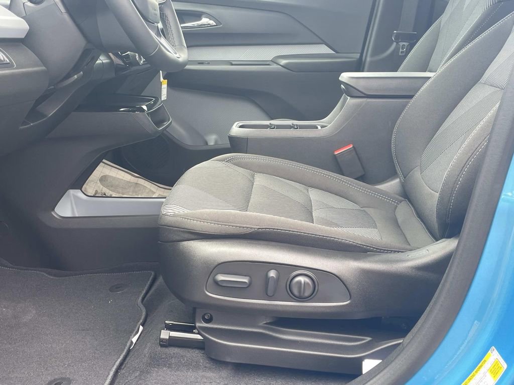 New 2027 Chevrolet Bolt LT FWD image 15