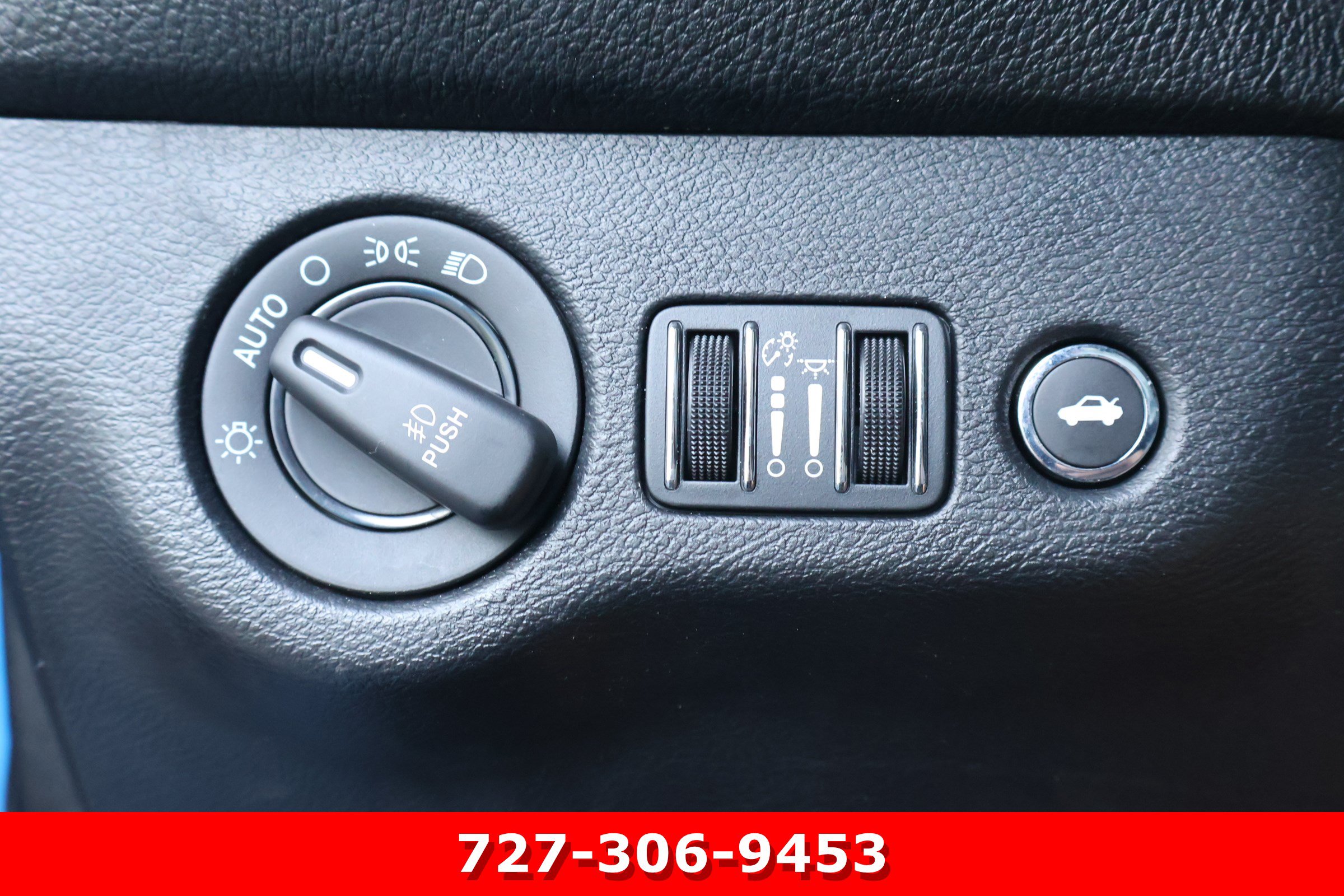 Used 2019 Dodge Challenger R/T Scat Pack w/ Shaker Package RWD image 20