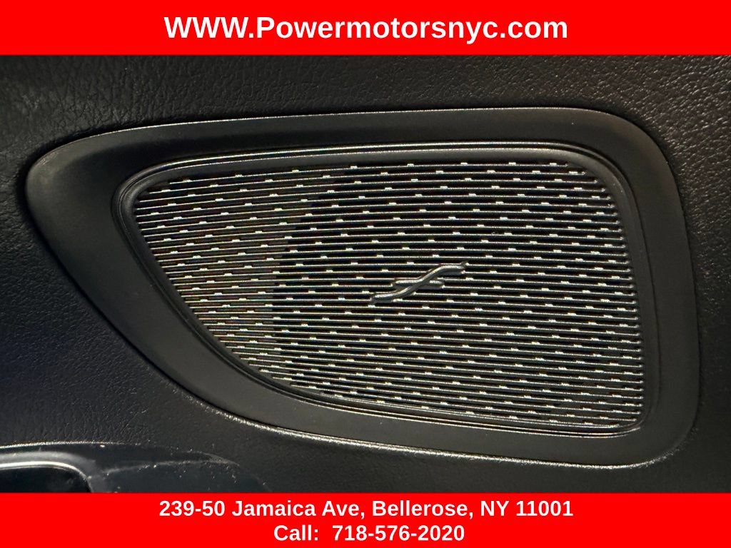 Used 2022 Mercedes-Benz C 300 4MATIC Sedan w/ Pinnacle Trim Package image 41