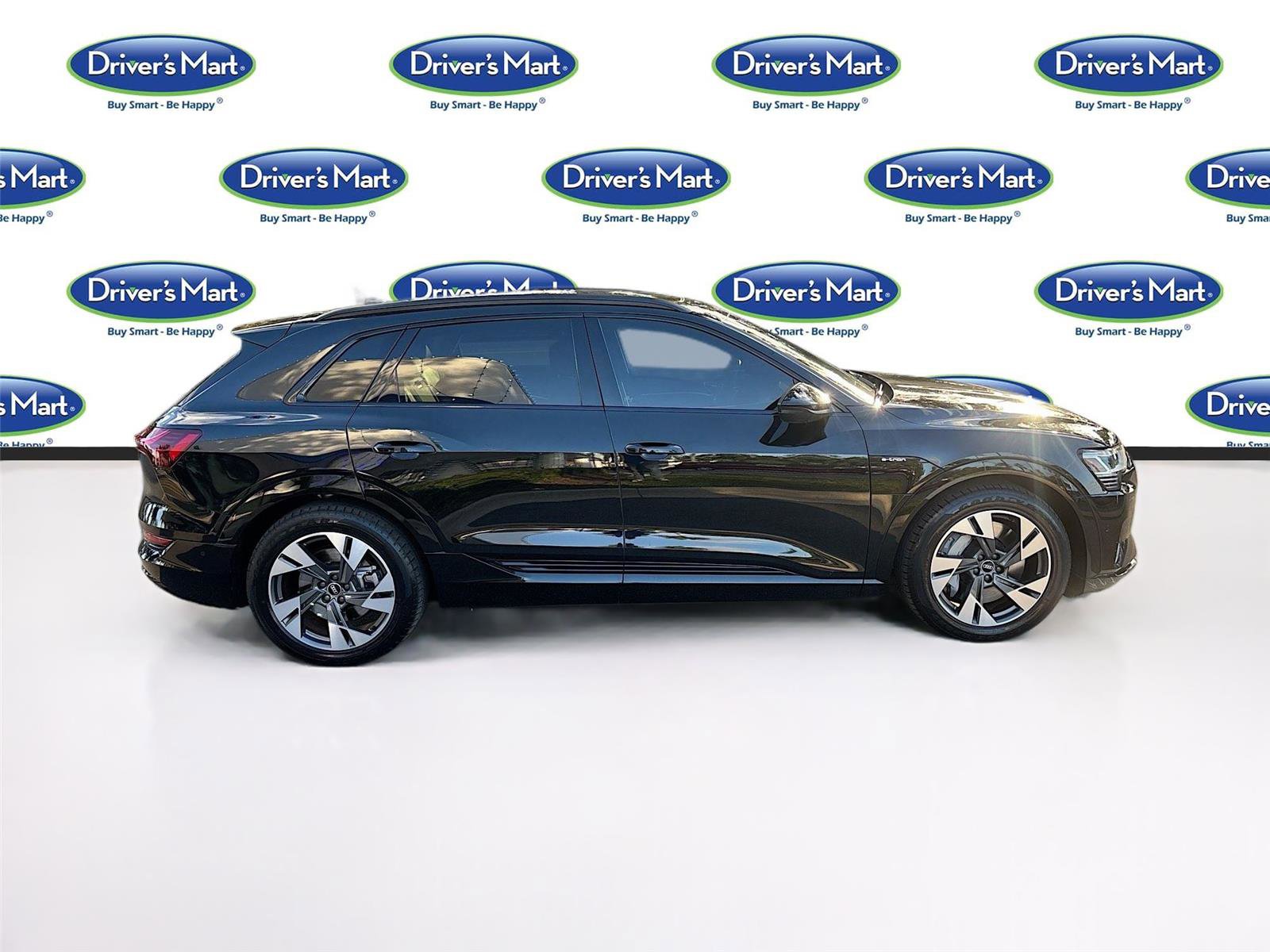 Used 2021 Audi e-tron Premium w/ Convenience Plus Package image 9