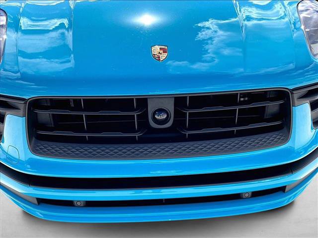 Used 2023 Porsche Macan AWD/4WD image 30