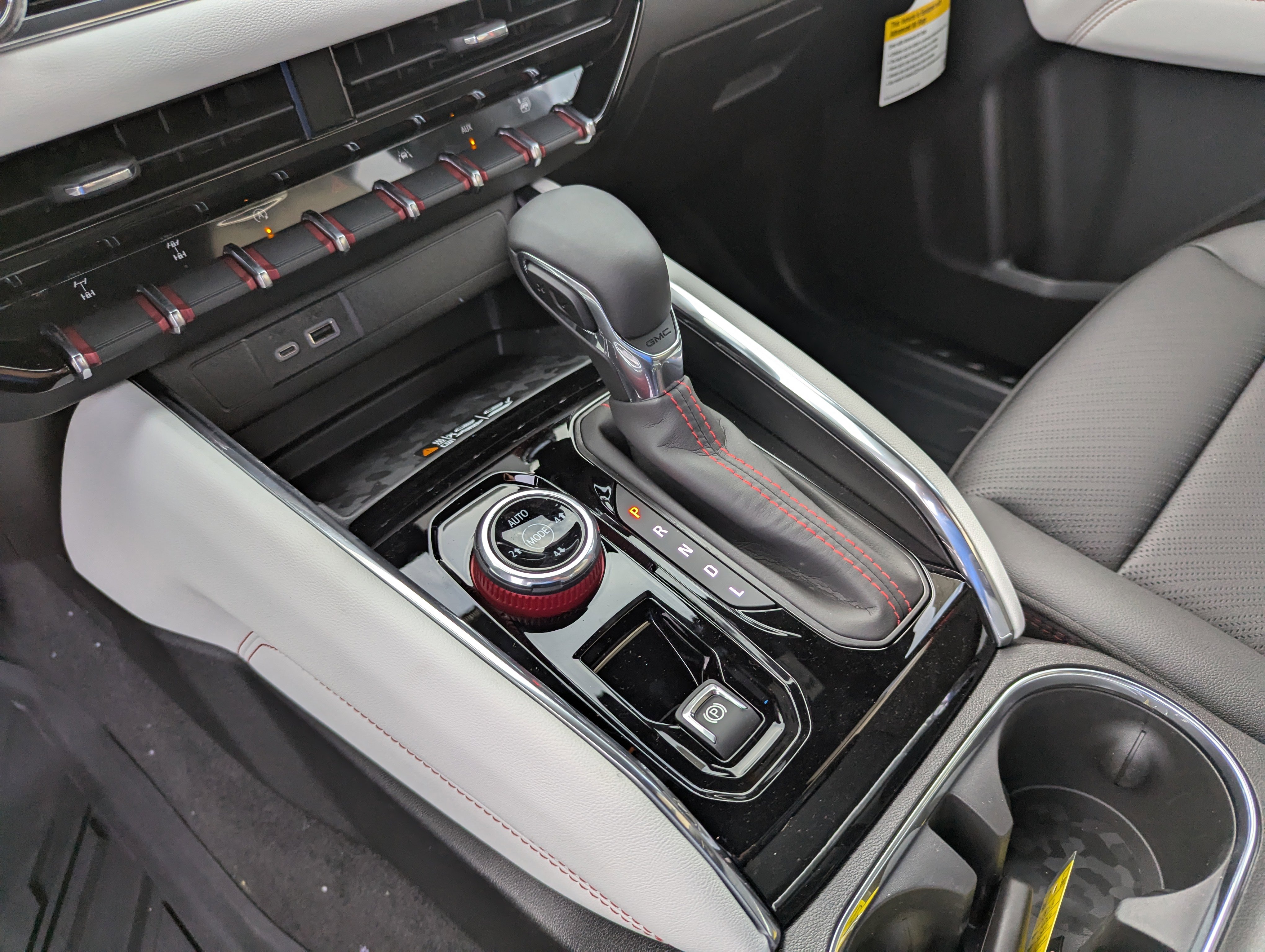 New 2026 GMC Canyon AT4X image 16