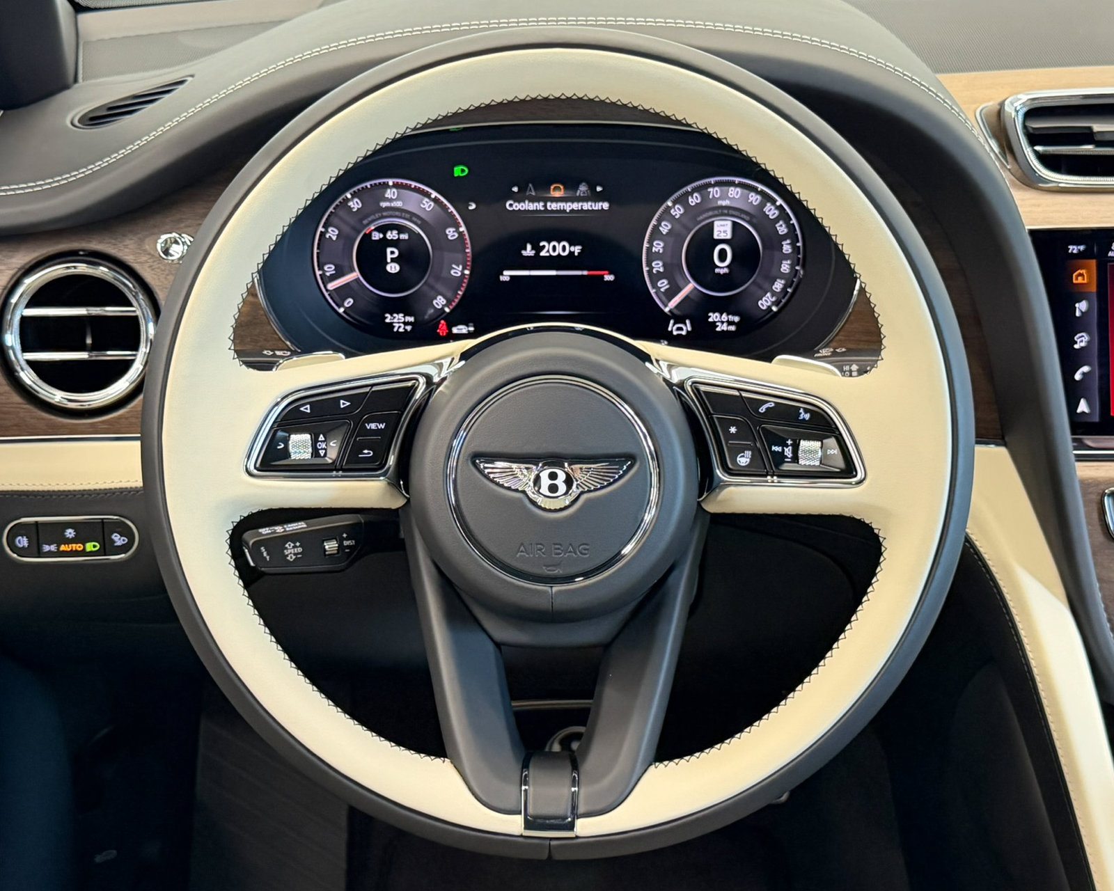 New 2026 Bentley Bentayga Extended Wheelbase AWD/4WD image 20