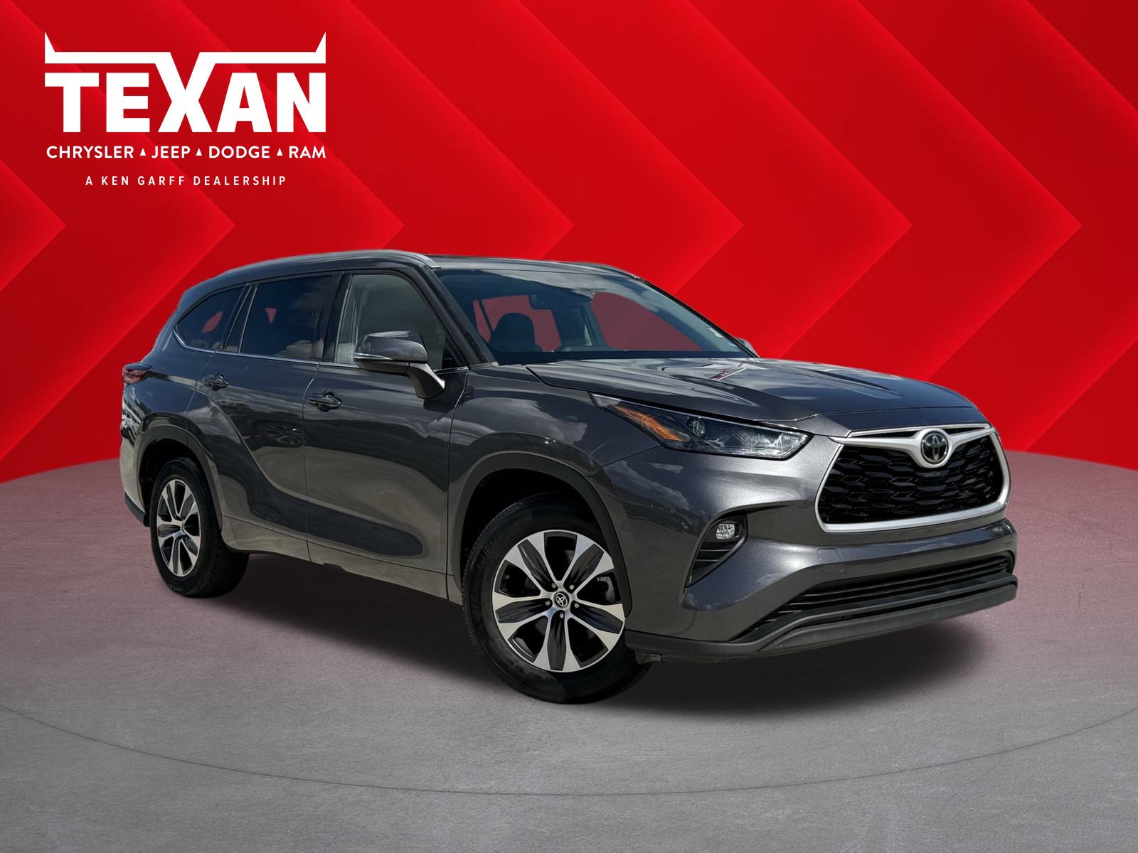 Used 2022 Toyota Highlander XLE