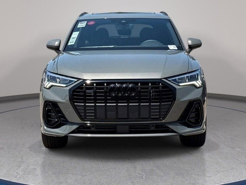 Certified 2025 Audi Q3 2.0T Premium w/ Convenience Package image 3