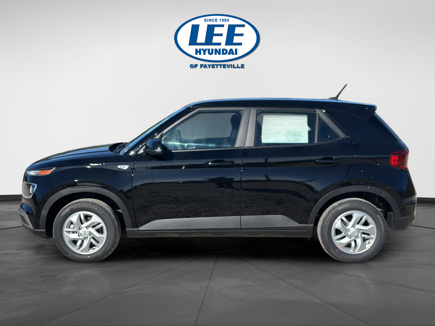 New 2026 Hyundai Venue SE FWD image 4