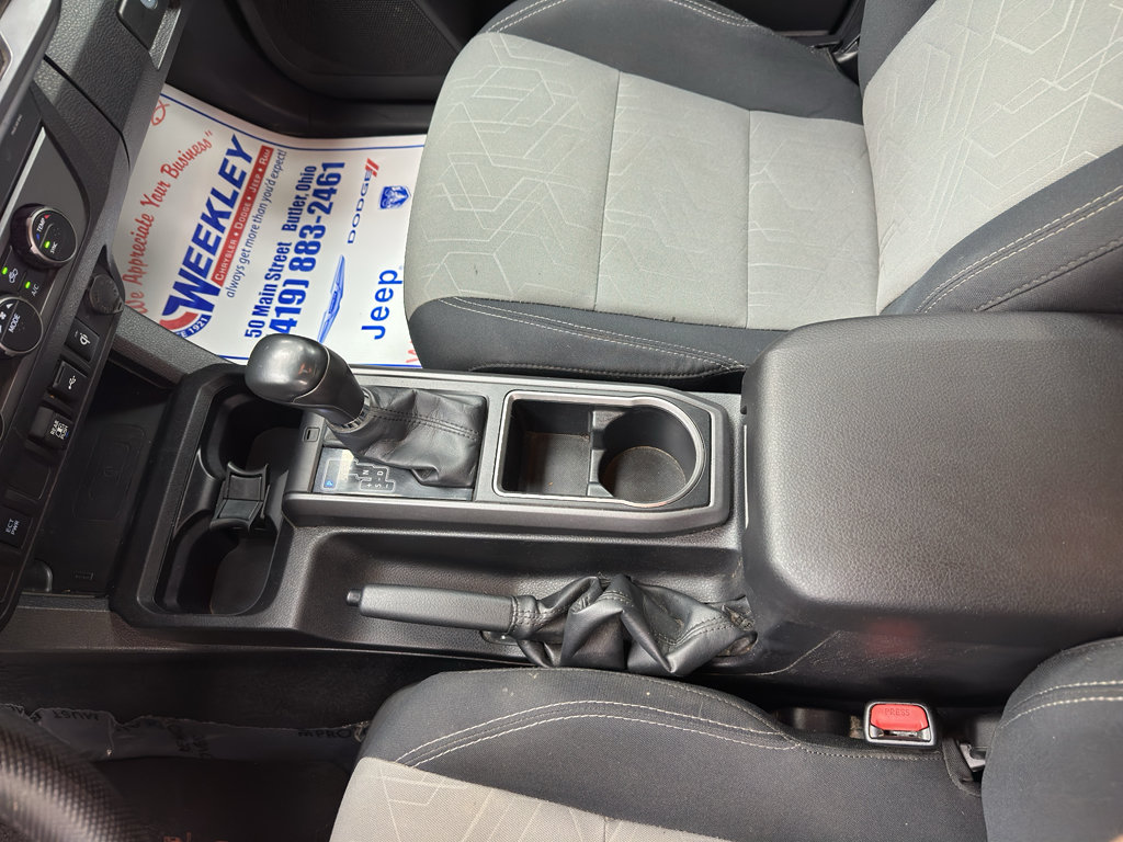 Used 2022 Toyota Tacoma TRD Off-Road AWD/4WD image 10