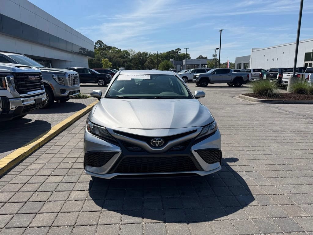 Used 2023 Toyota Camry XSE FWD image 2