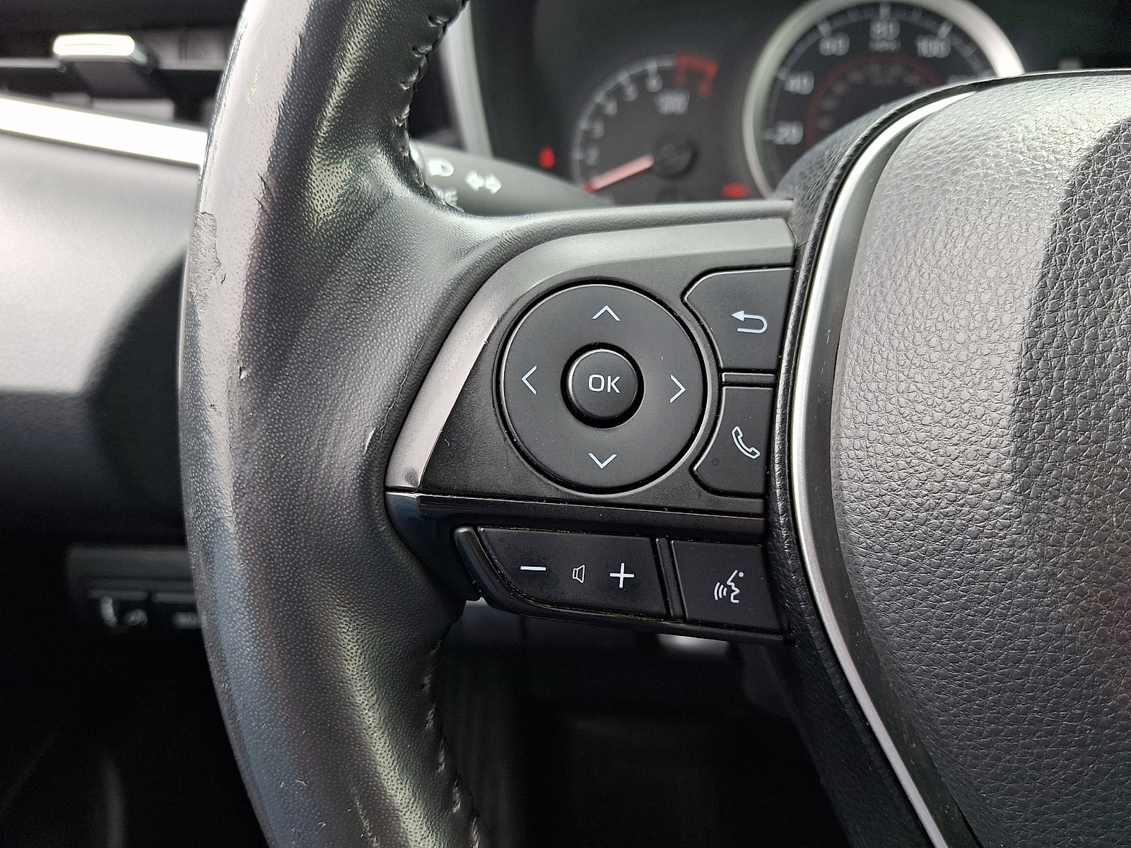 Used 2020 Toyota Corolla SE FWD image 21