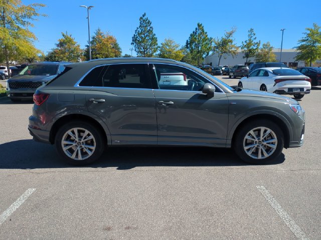 Used 2025 Audi Q3 2.0T Premium AWD/4WD image 2