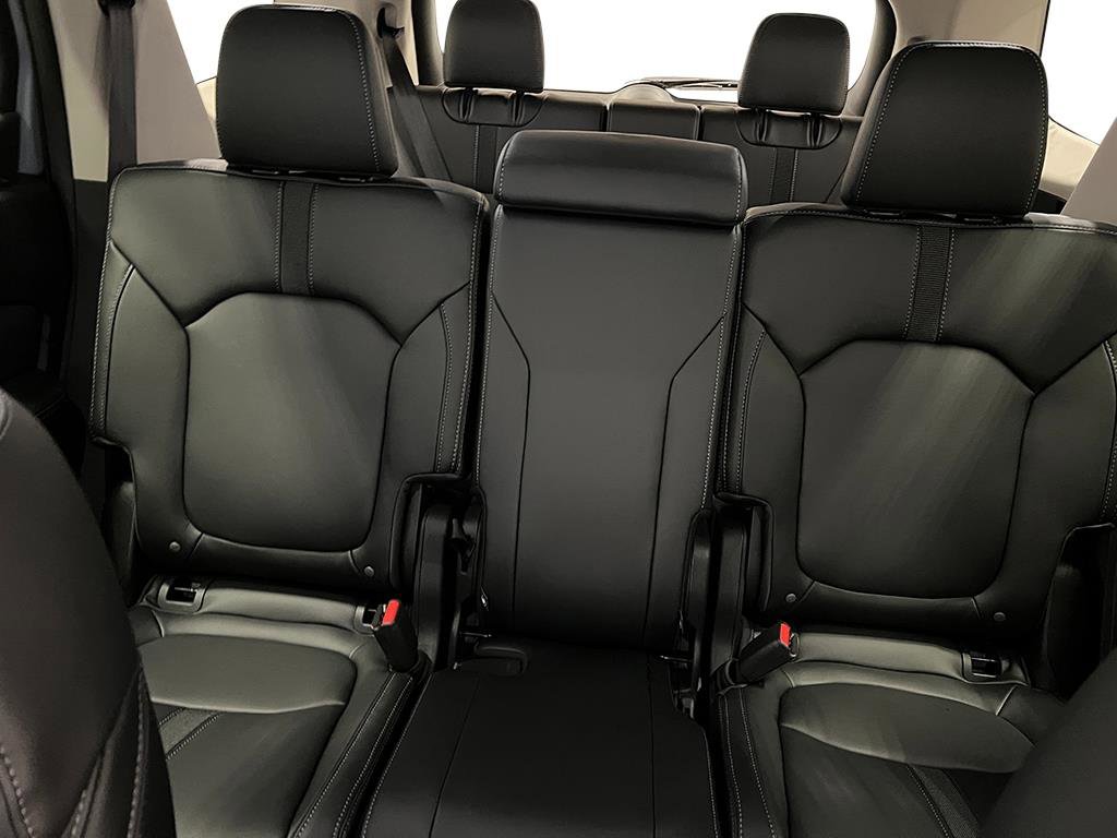 New 2025 Honda Pilot Touring image 29