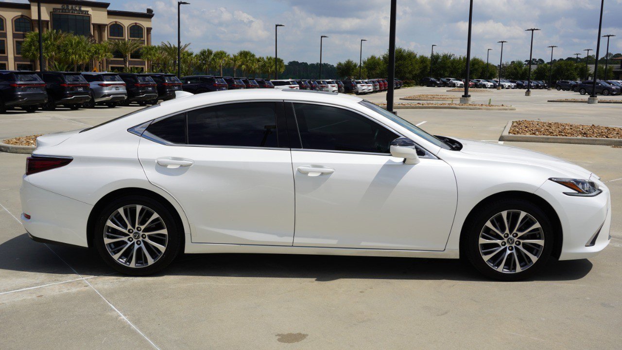 Used 2019 Lexus ES 350 w/ Premium Package image 4