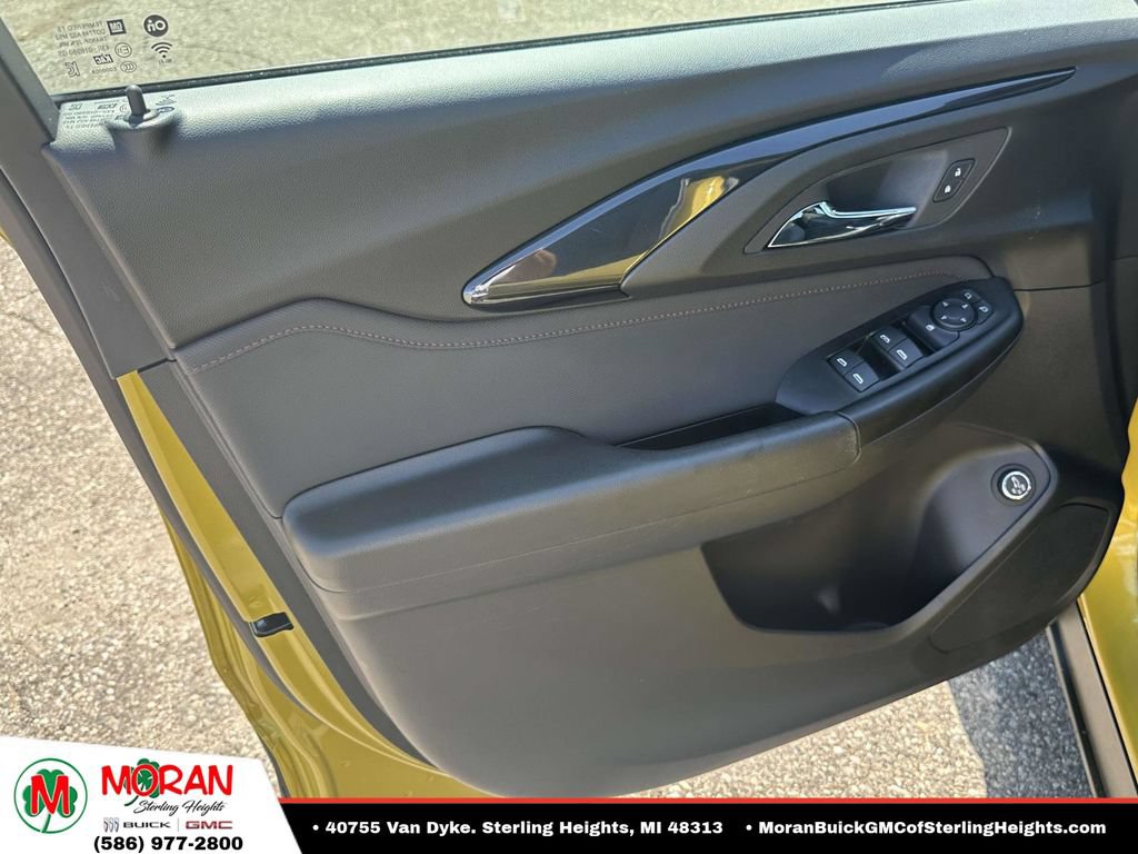 Certified 2023 Chevrolet TrailBlazer RS w/ Sun and Liftgate Package FWD image 17