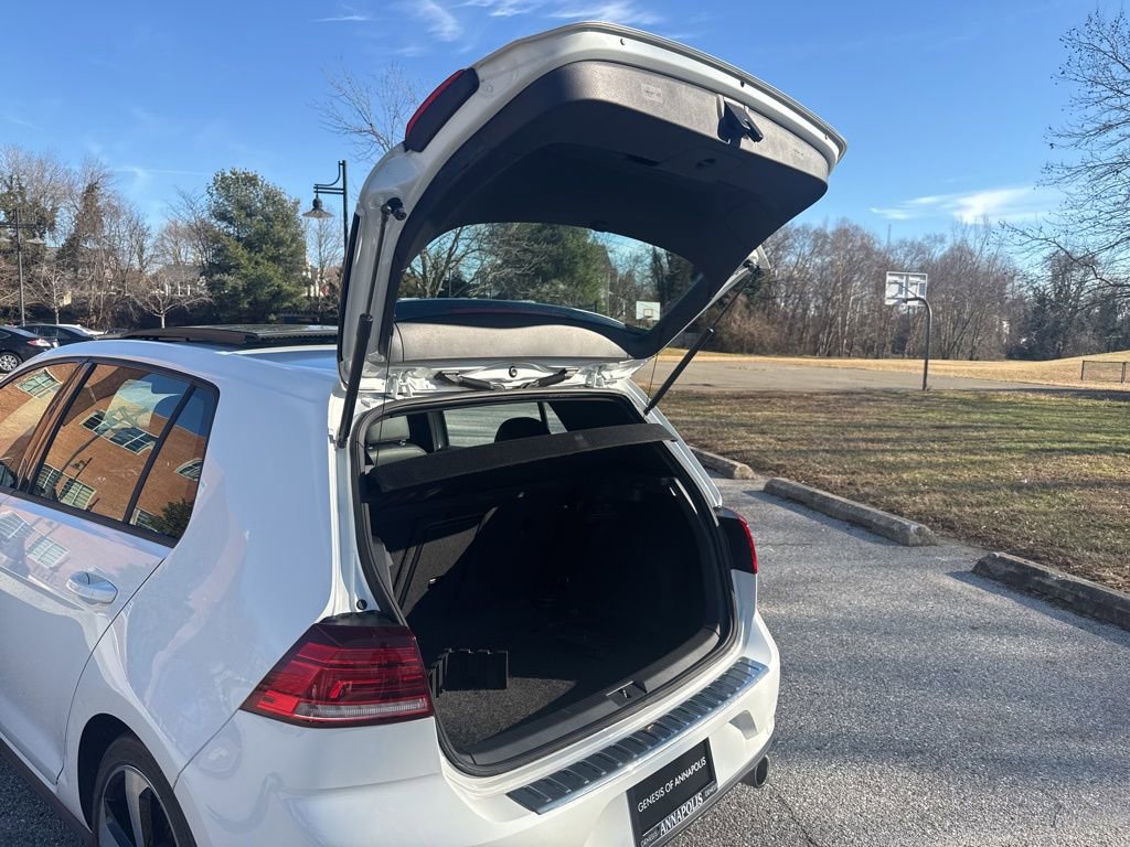 Used 2019 Volkswagen GTI SE image 28