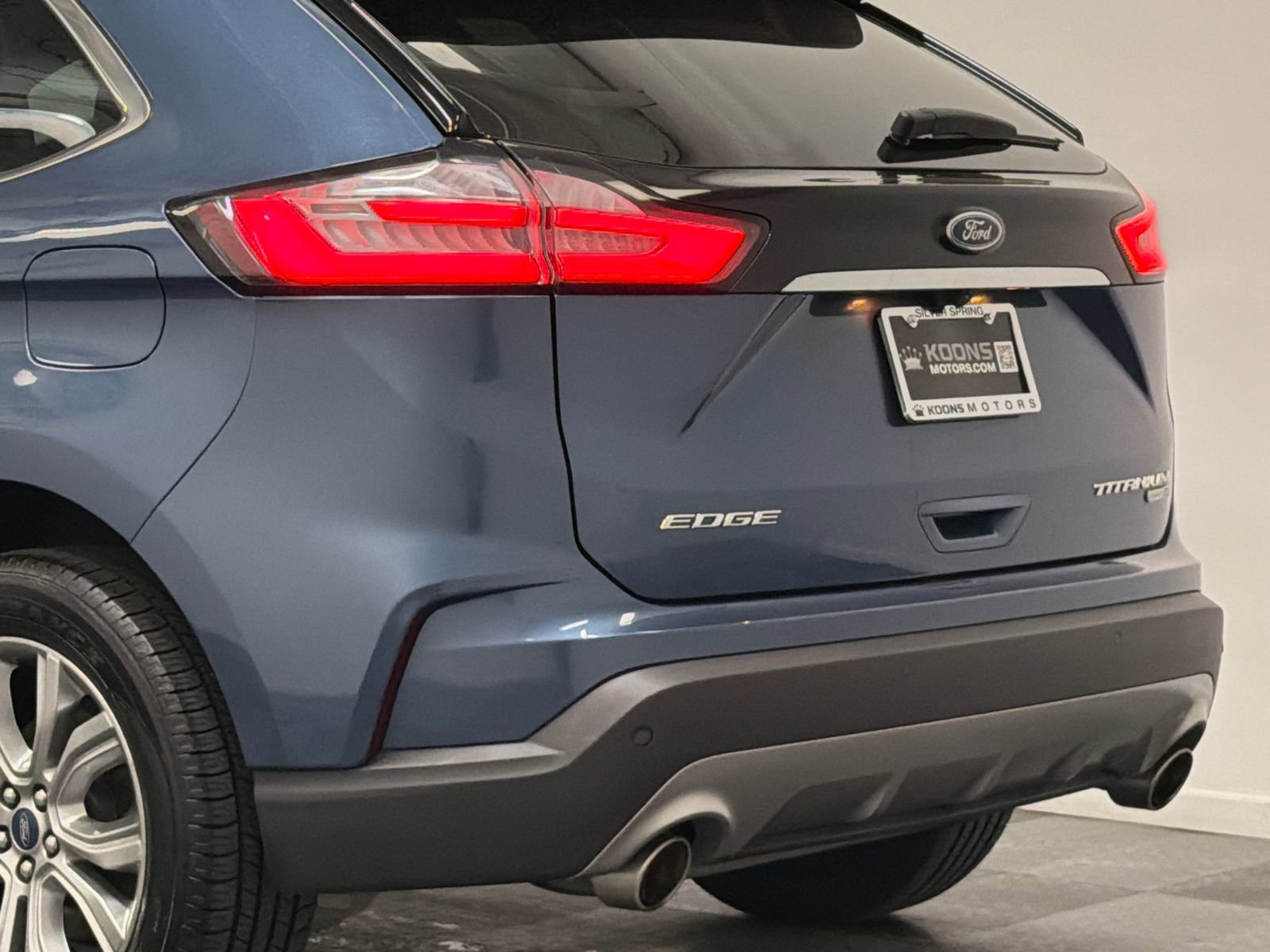 Used 2019 Ford Edge Titanium AWD/4WD image 7