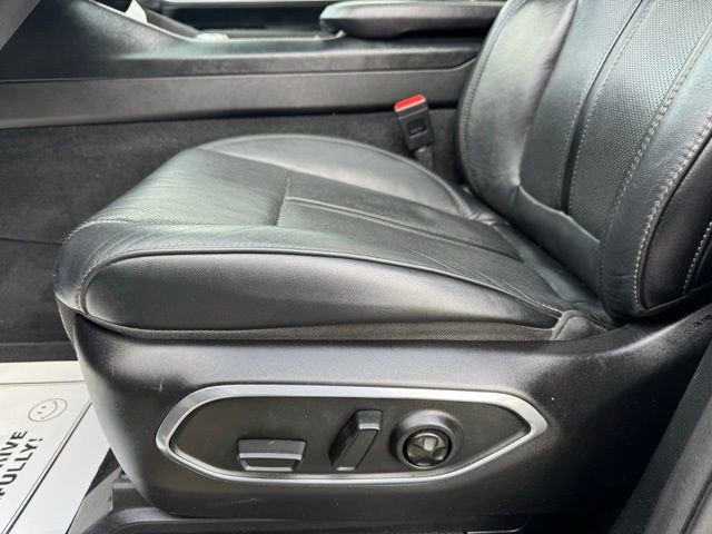 Used 2024 Jeep Wagoneer Series II AWD/4WD image 24