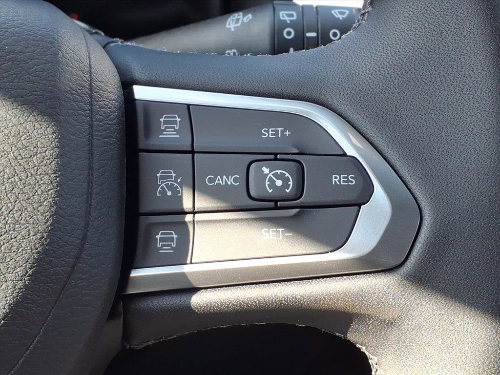New 2026 Jeep Compass Limited w/ Sun, Sound & Navigation Group AWD/4WD image 17