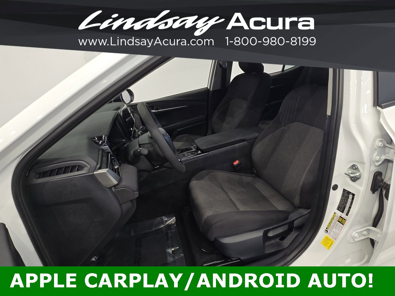 Used 2025 Toyota Camry LE image 11