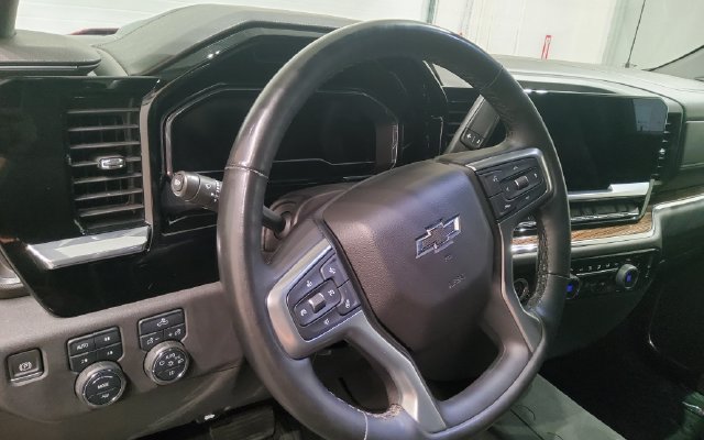 Used 2023 Chevrolet Silverado 1500 LT Trail Boss w/ Protection Package AWD/4WD image 33