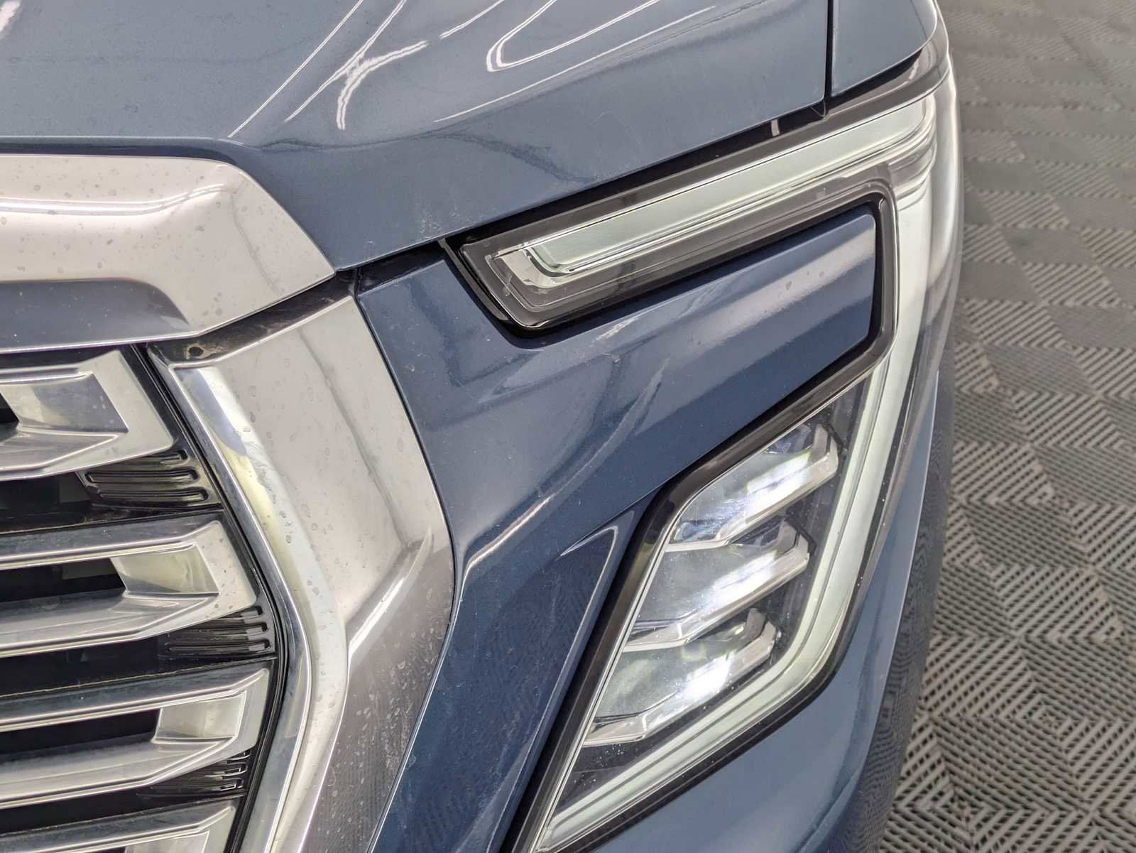 Used 2025 GMC Yukon XL Denali w/ Sun & Power Step Package AWD/4WD image 10
