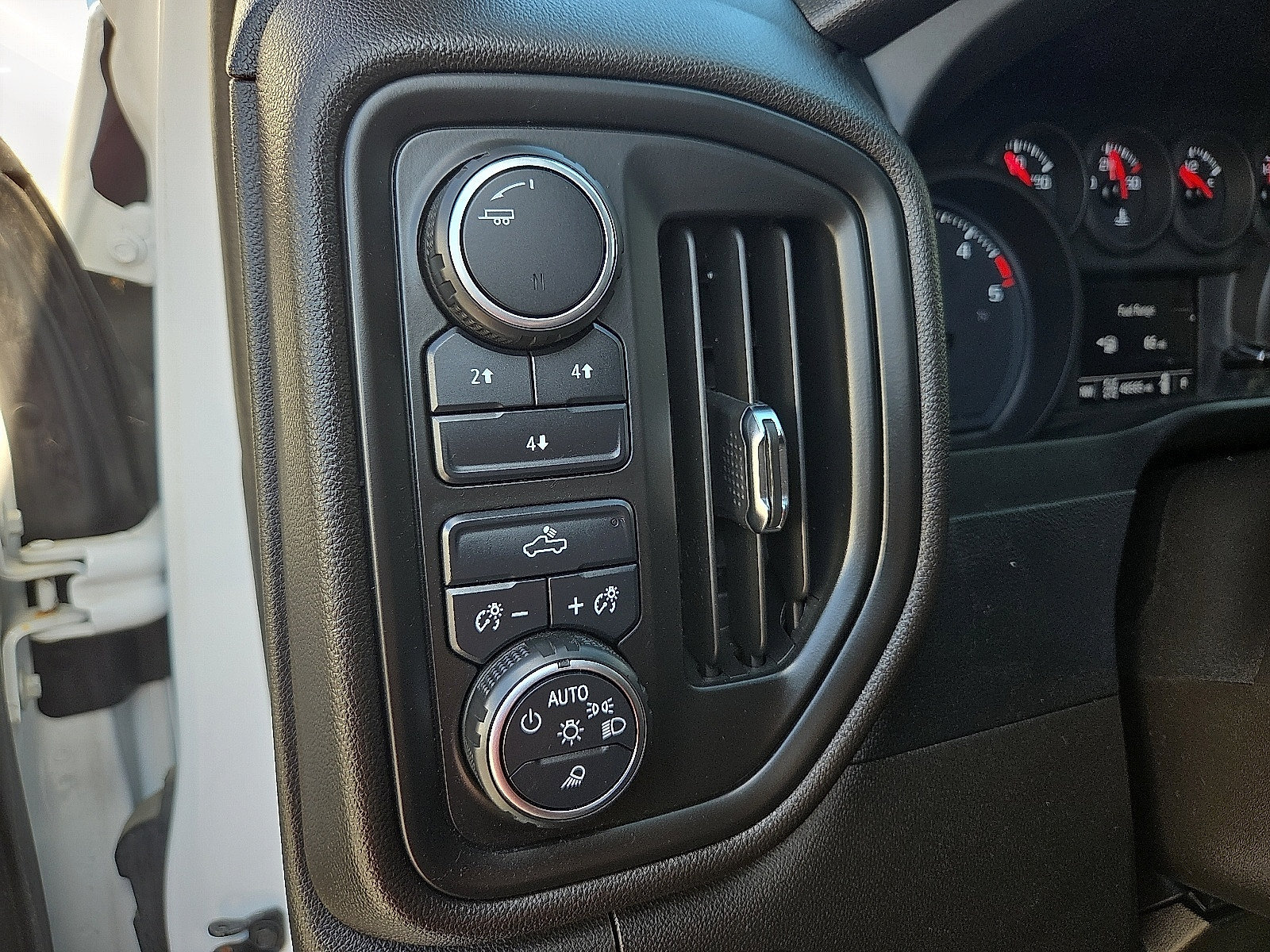 Used 2023 Chevrolet Silverado 2500 Custom w/ Custom Value Package AWD/4WD image 11