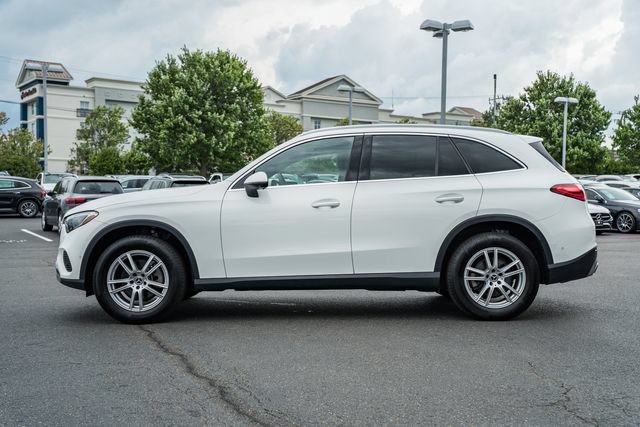 Used 2023 Mercedes-Benz GLC 300 4MATIC image 4