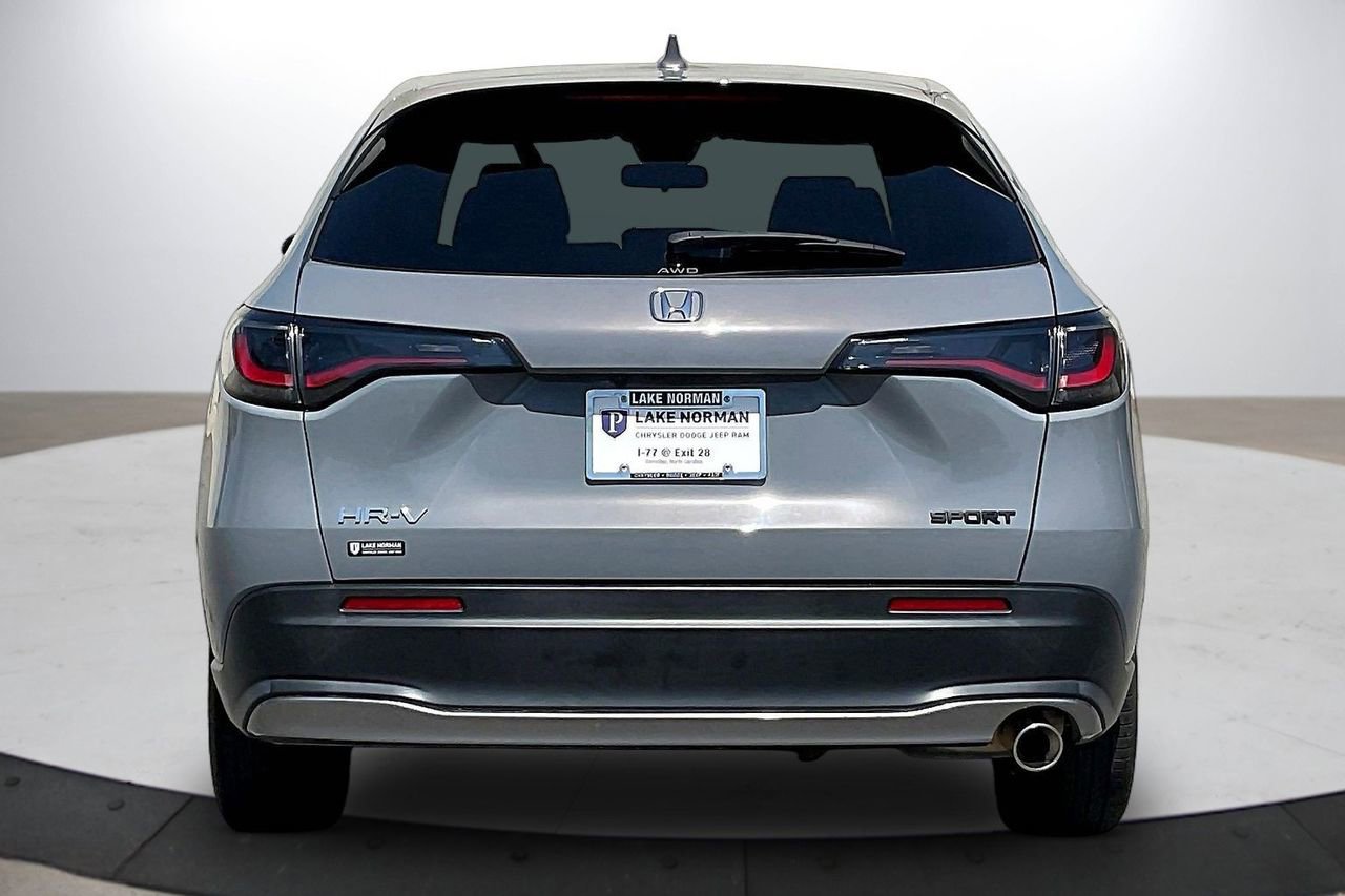 Used 2024 Honda HR-V Sport image 8