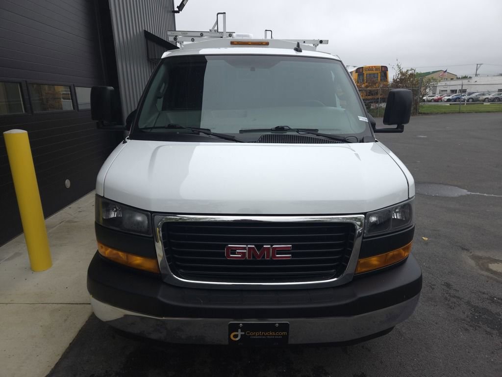Used 2019 GMC Savana 3500 w/ Power Convenience Package image 9