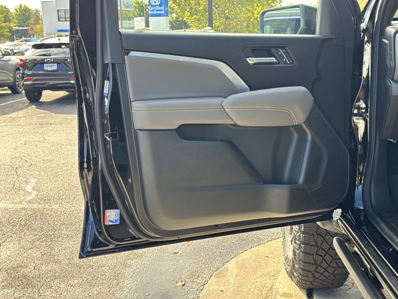New 2026 Chevrolet Colorado ZR2 w/ Technology Package image 12