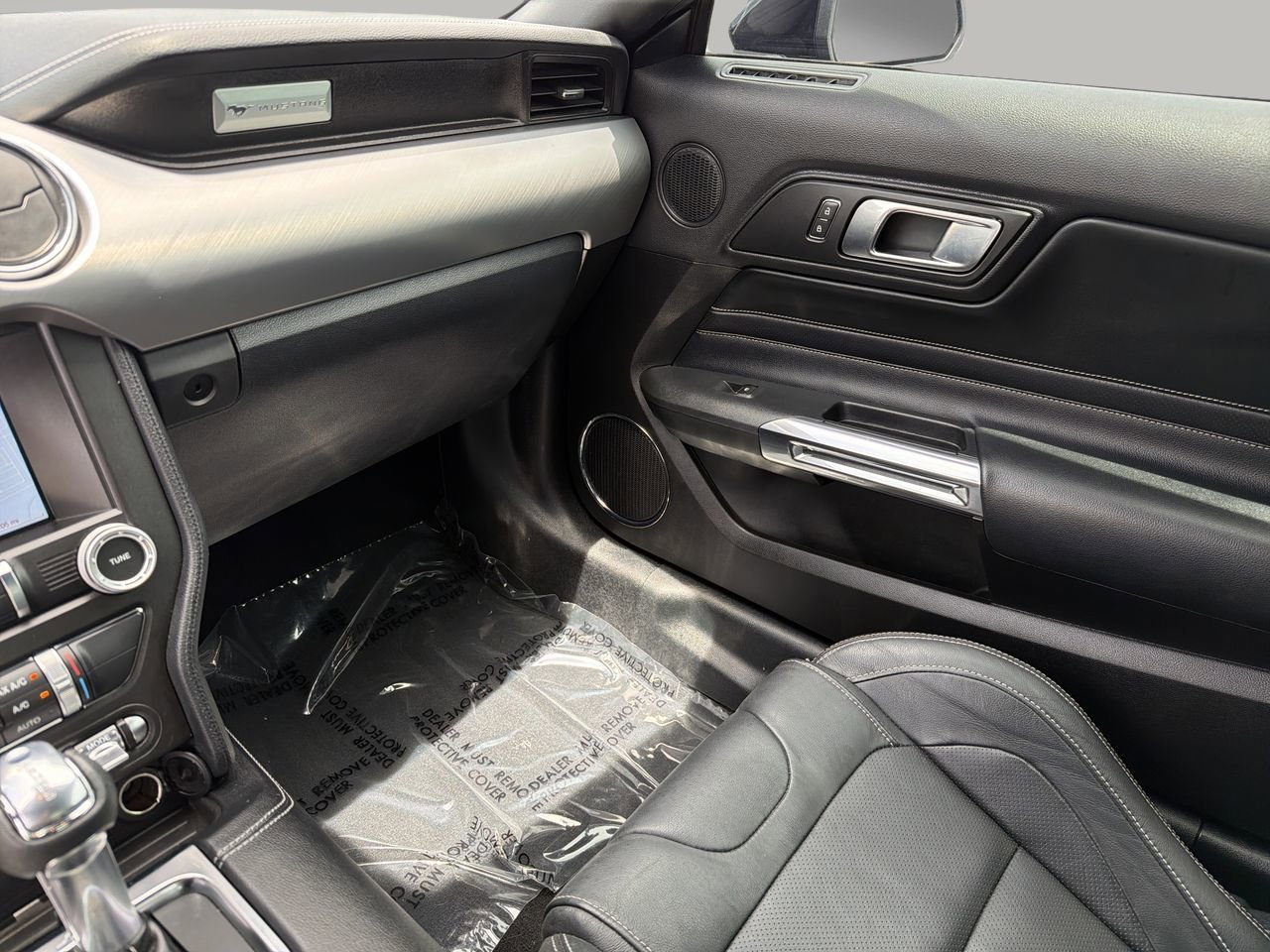 Used 2022 Ford Mustang GT Premium w/ Equipment Group 401A RWD image 15
