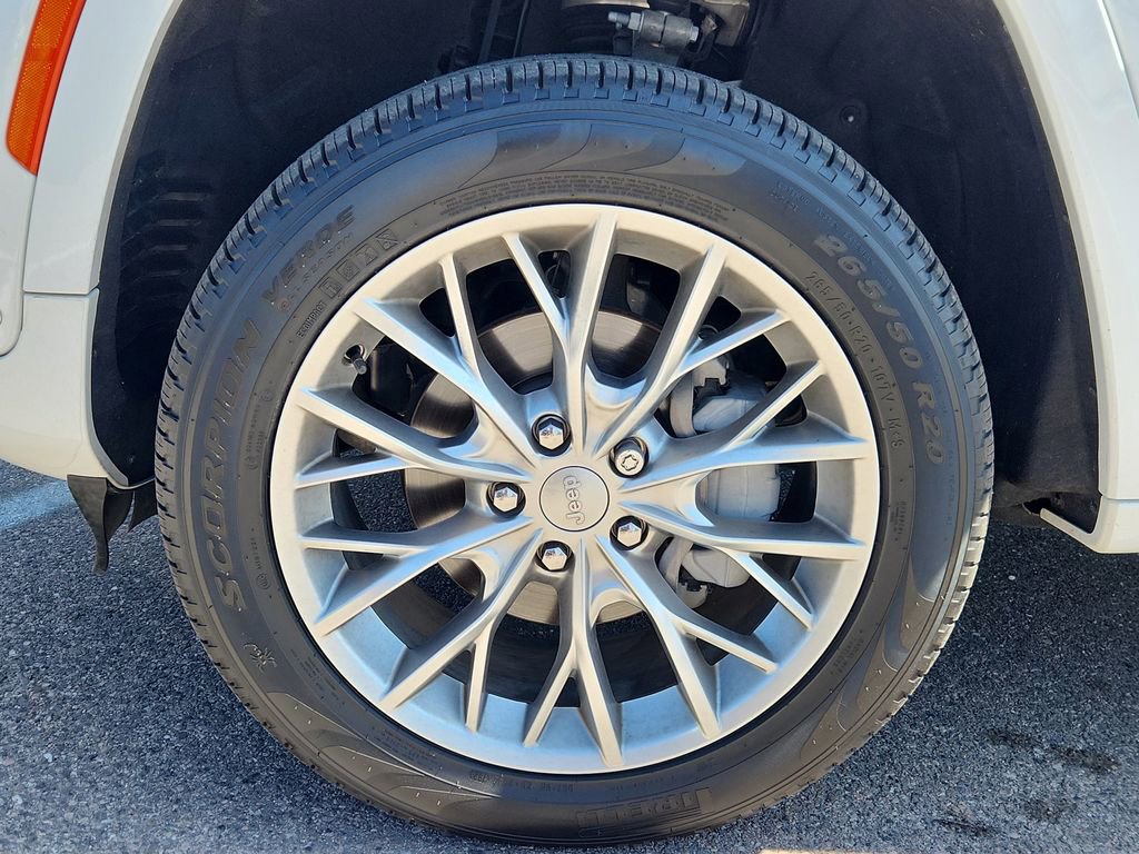 Certified 2024 Jeep Grand Cherokee Summit AWD/4WD image 16