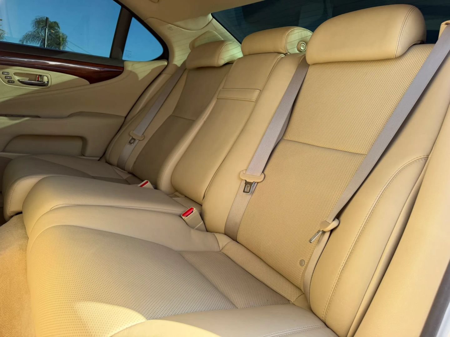 Used 2007 Lexus LS 460 RWD image 14