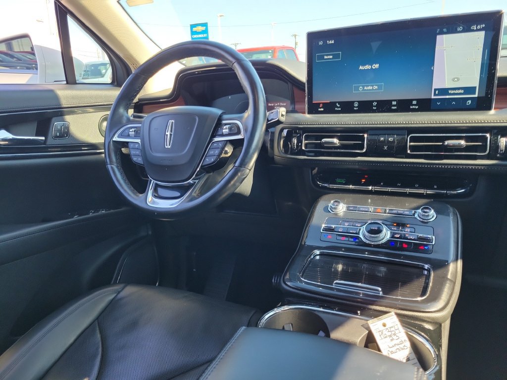 Certified 2023 Lincoln Nautilus Reserve w/ Luxury Package AWD/4WD image 15