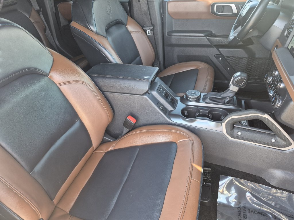 Used 2024 Ford Bronco Outer Banks AWD/4WD image 16