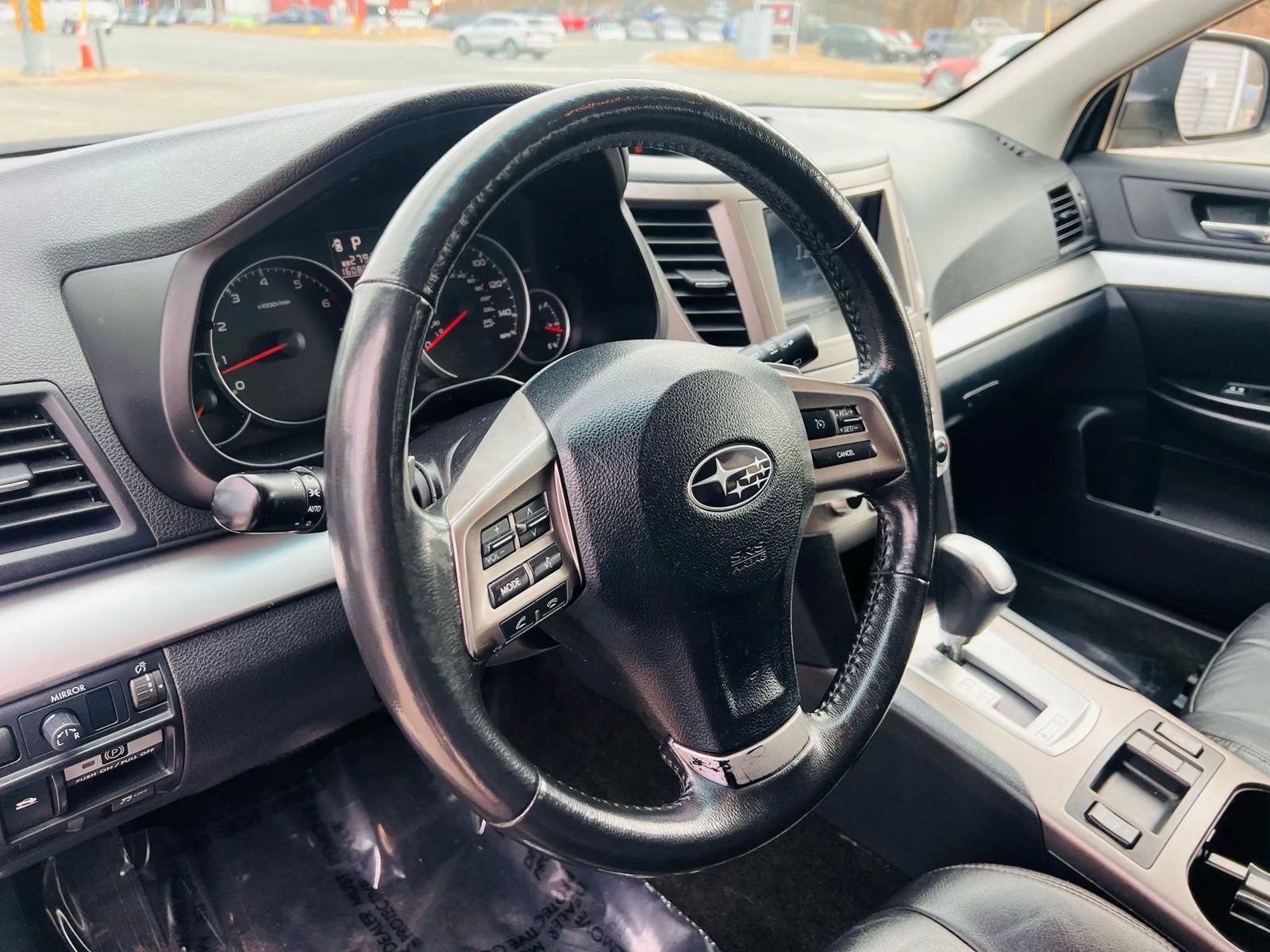 Used 2013 Subaru Outback 2.5i Premium w/ All-Weather Pkg image 32