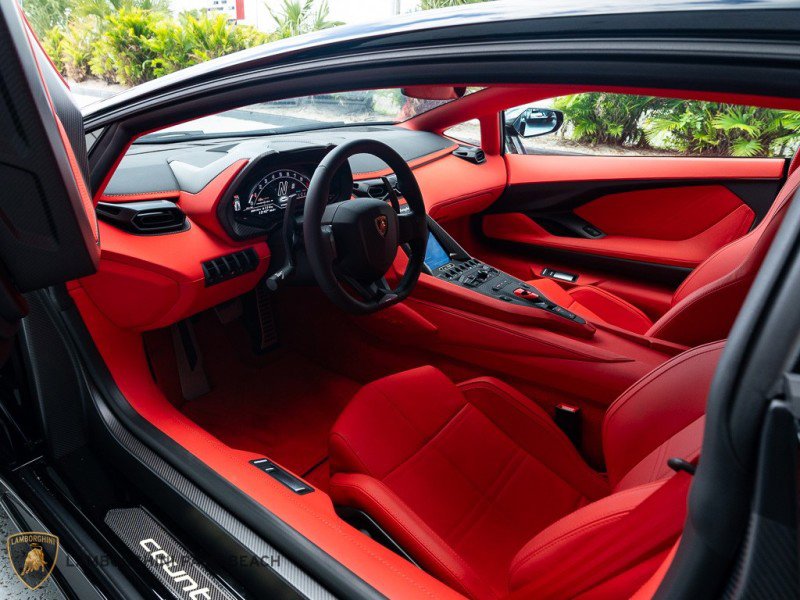 Used 2022 Lamborghini Aventador Countach image 30