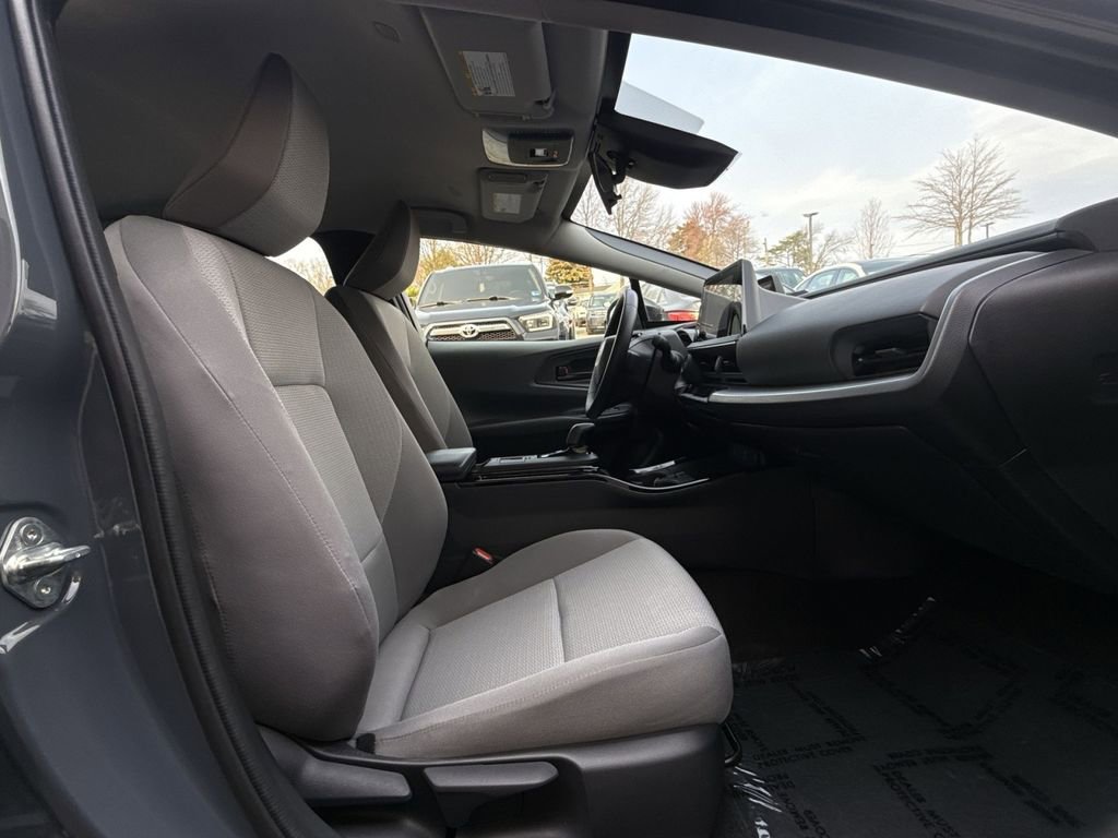 Used 2024 Toyota Prius LE image 26