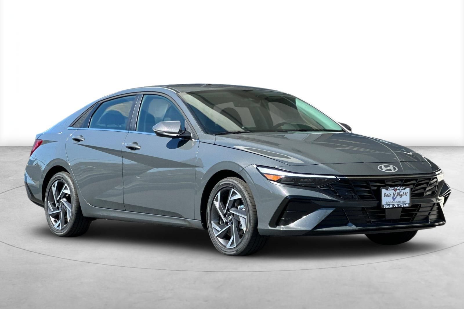 New 2026 Hyundai Elantra Limited FWD image 8
