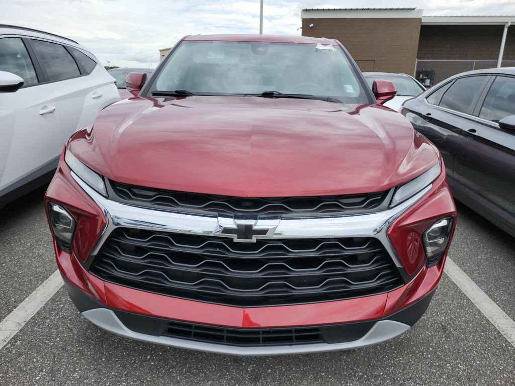 Used 2023 Chevrolet Blazer LT FWD image 2