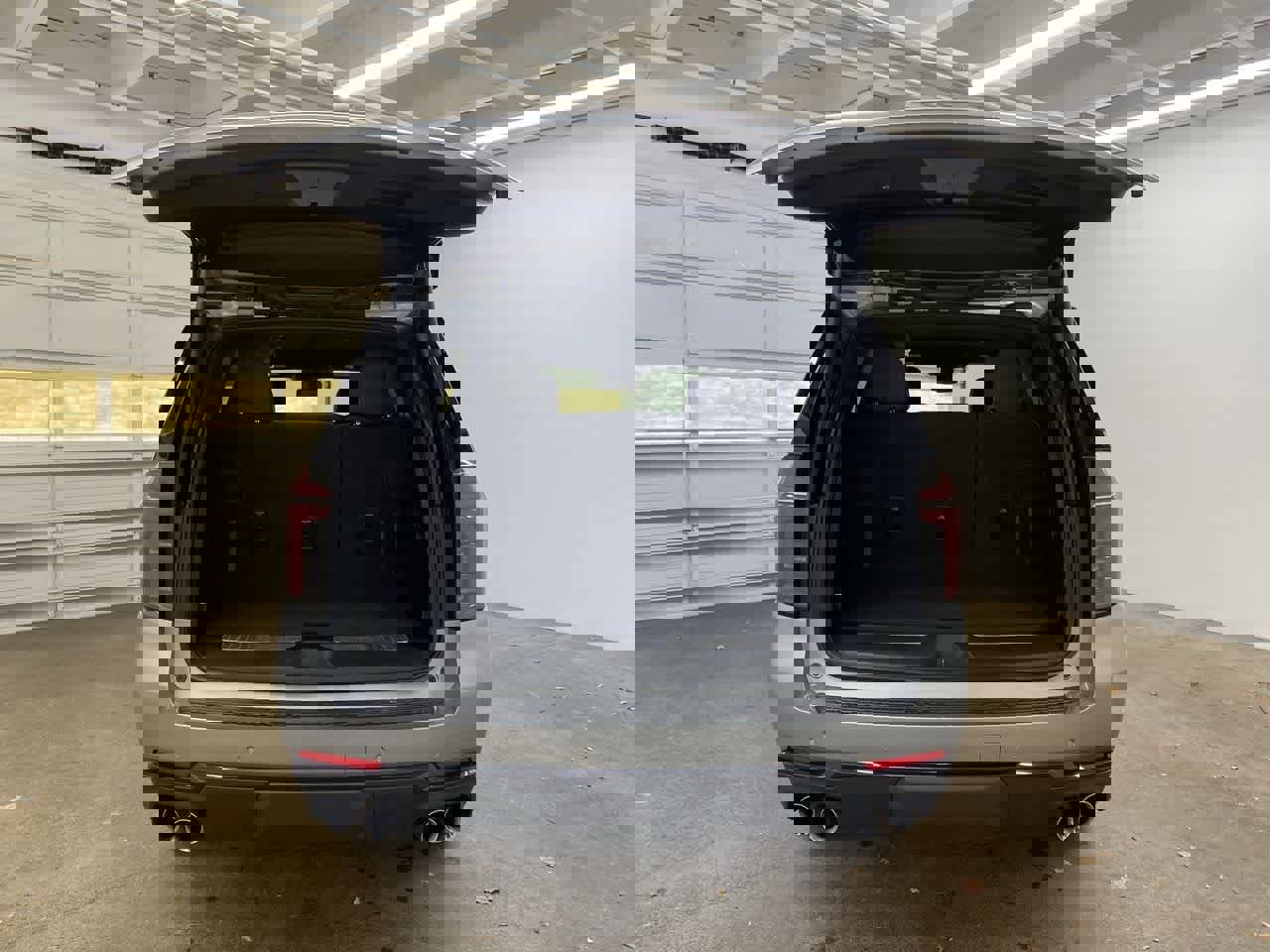 Used 2025 Chevrolet Tahoe Z71 image 29