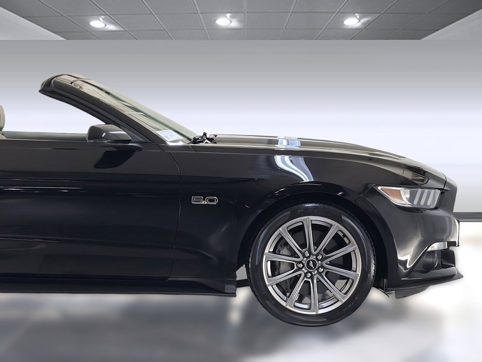 Used 2016 Ford Mustang GT Premium image 33