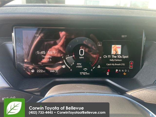 Used 2025 GMC Acadia Elevation image 15