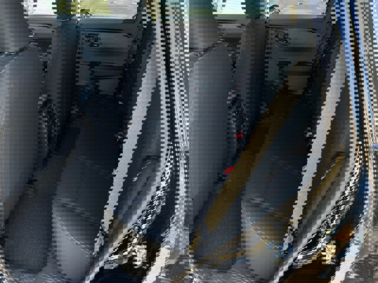 New 2026 Nissan Rogue S image 15