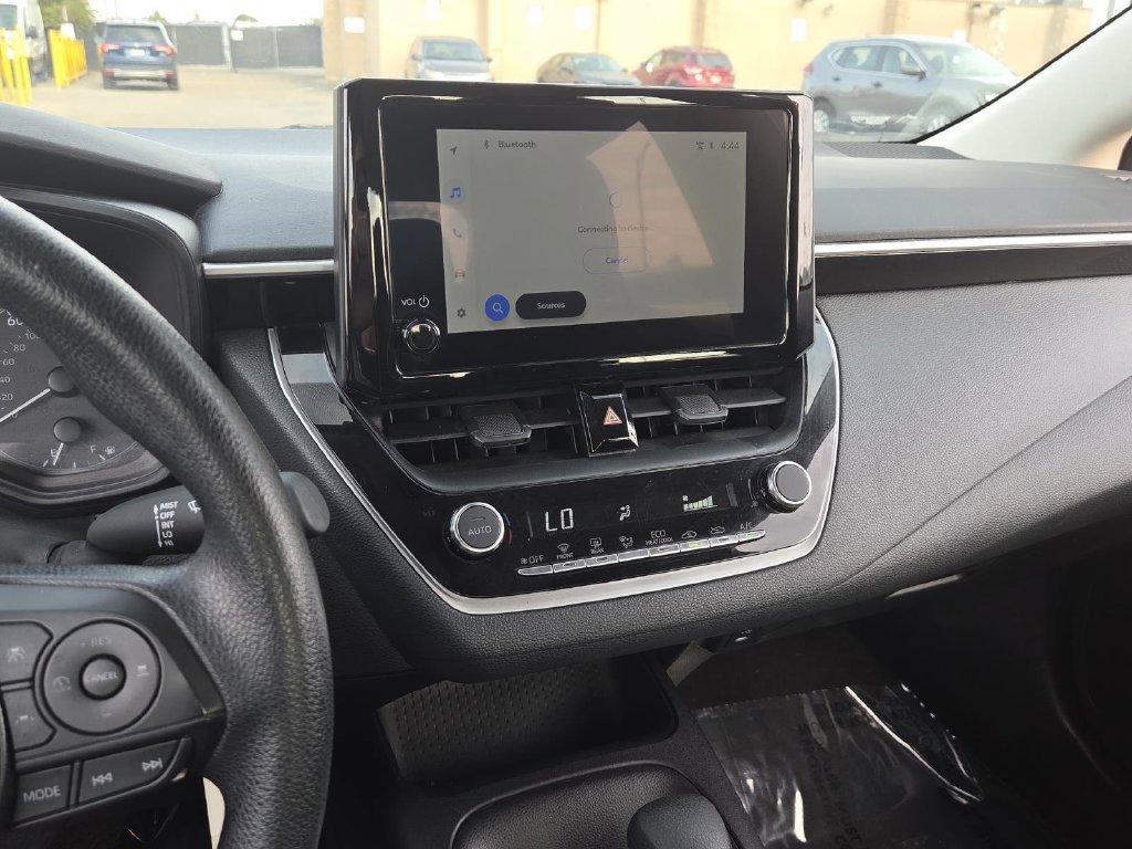 Used 2025 Toyota Corolla LE FWD image 24