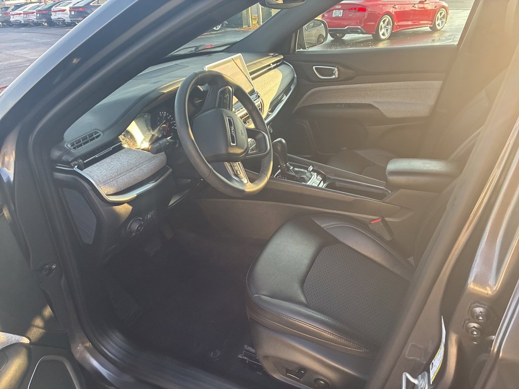 Used 2024 Jeep Compass Latitude w/ Convenience Group image 10