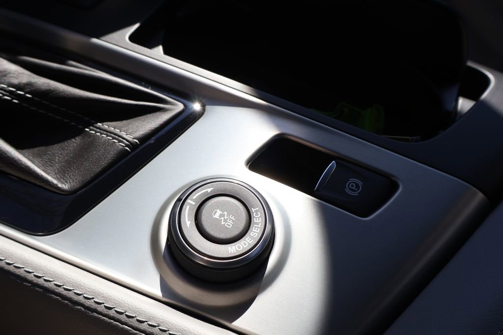 Used 2014 Chevrolet Corvette Stingray Coupe w/ 2LT Preferred Equipment Group image 34