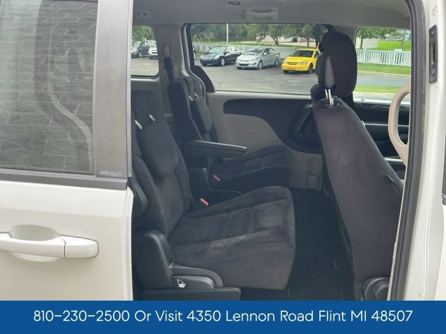 Used 2014 Dodge Grand Caravan SXT FWD image 29