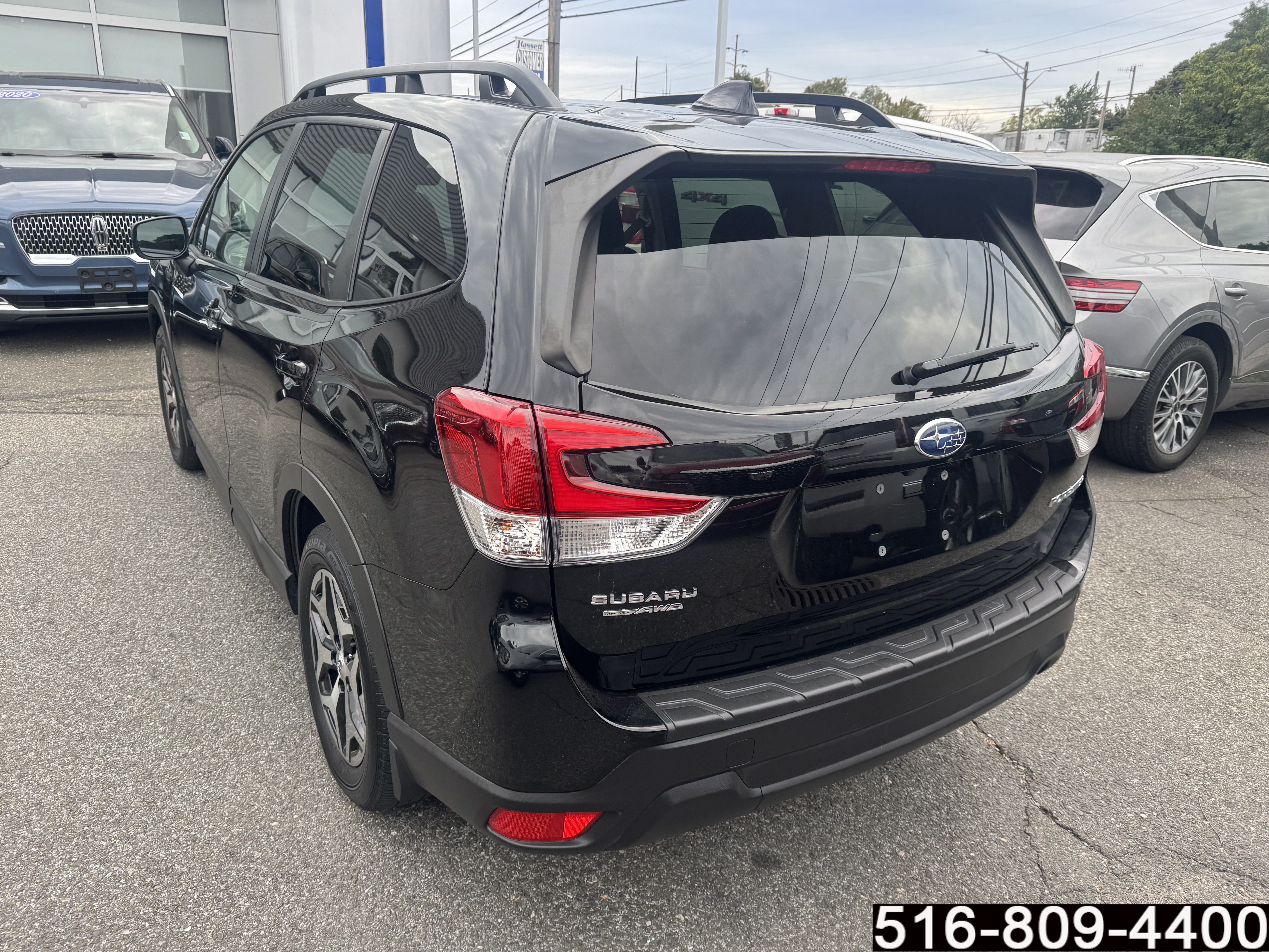 Used 2024 Subaru Forester Premium AWD/4WD image 7