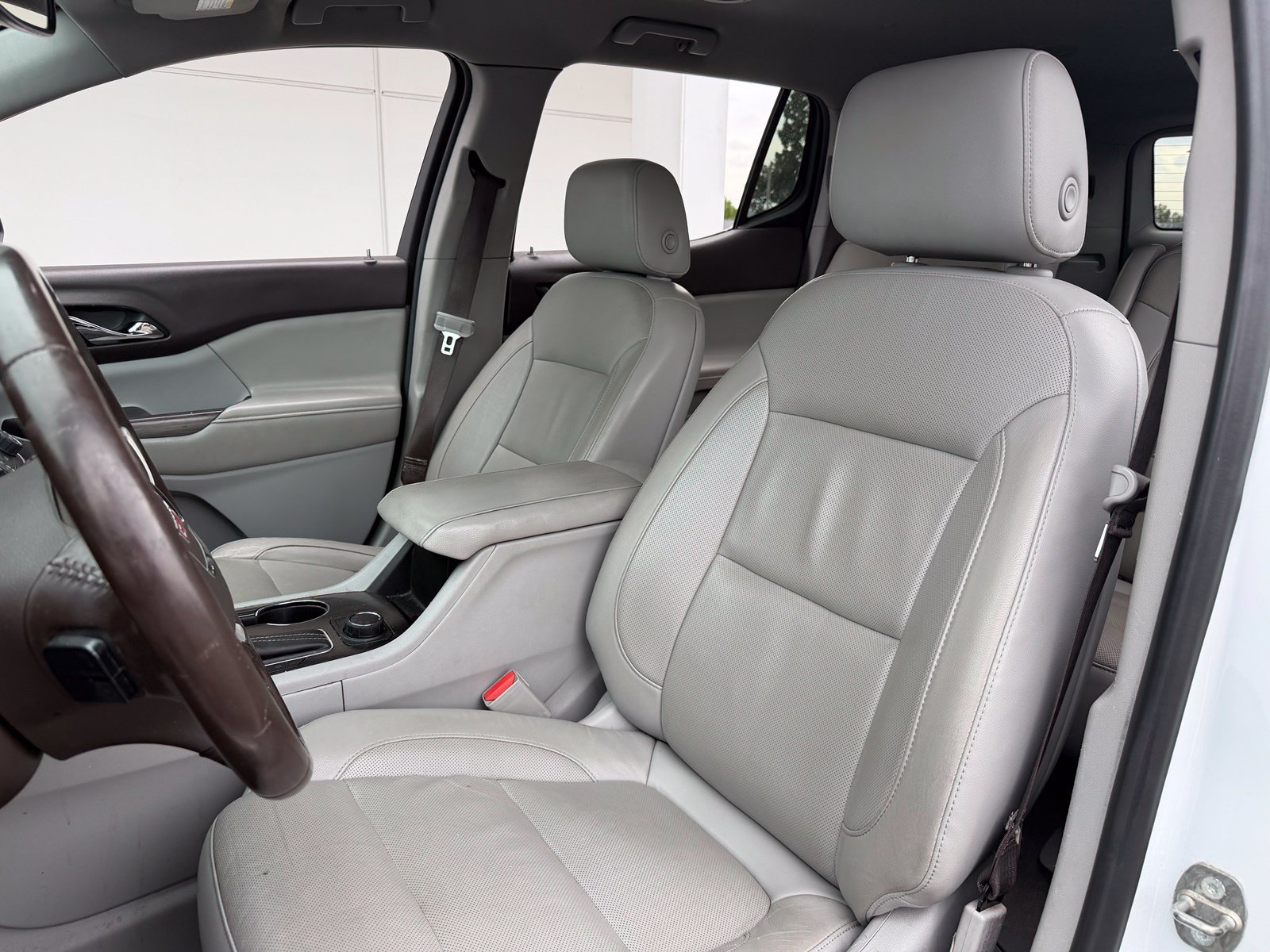 Used 2018 GMC Acadia SLT AWD/4WD image 10